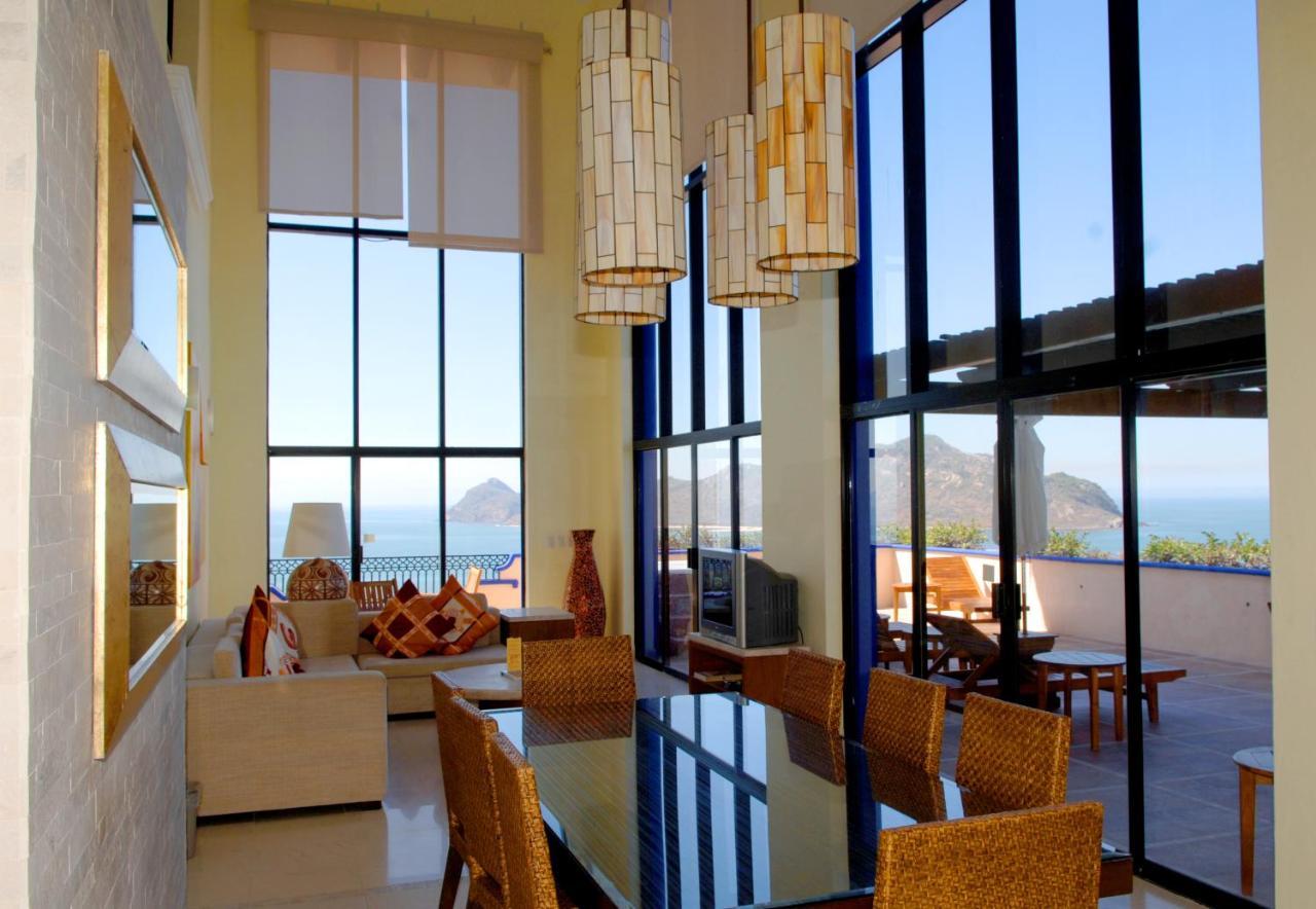 Royal Villas Resort Mazatlan Exterior photo The Sky Bar