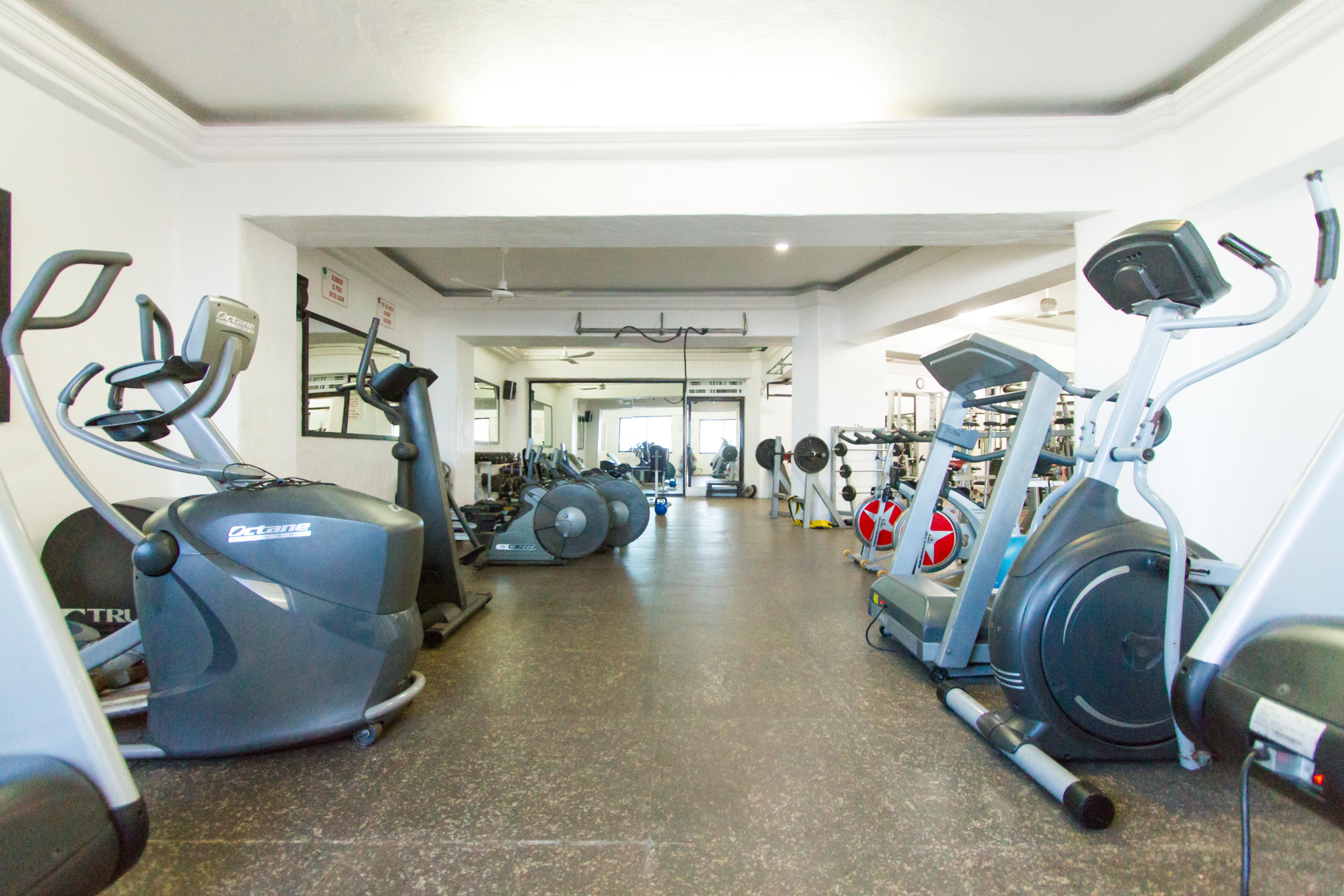 Royal Villas Resort Mazatlan Exterior photo The gym at the hotel