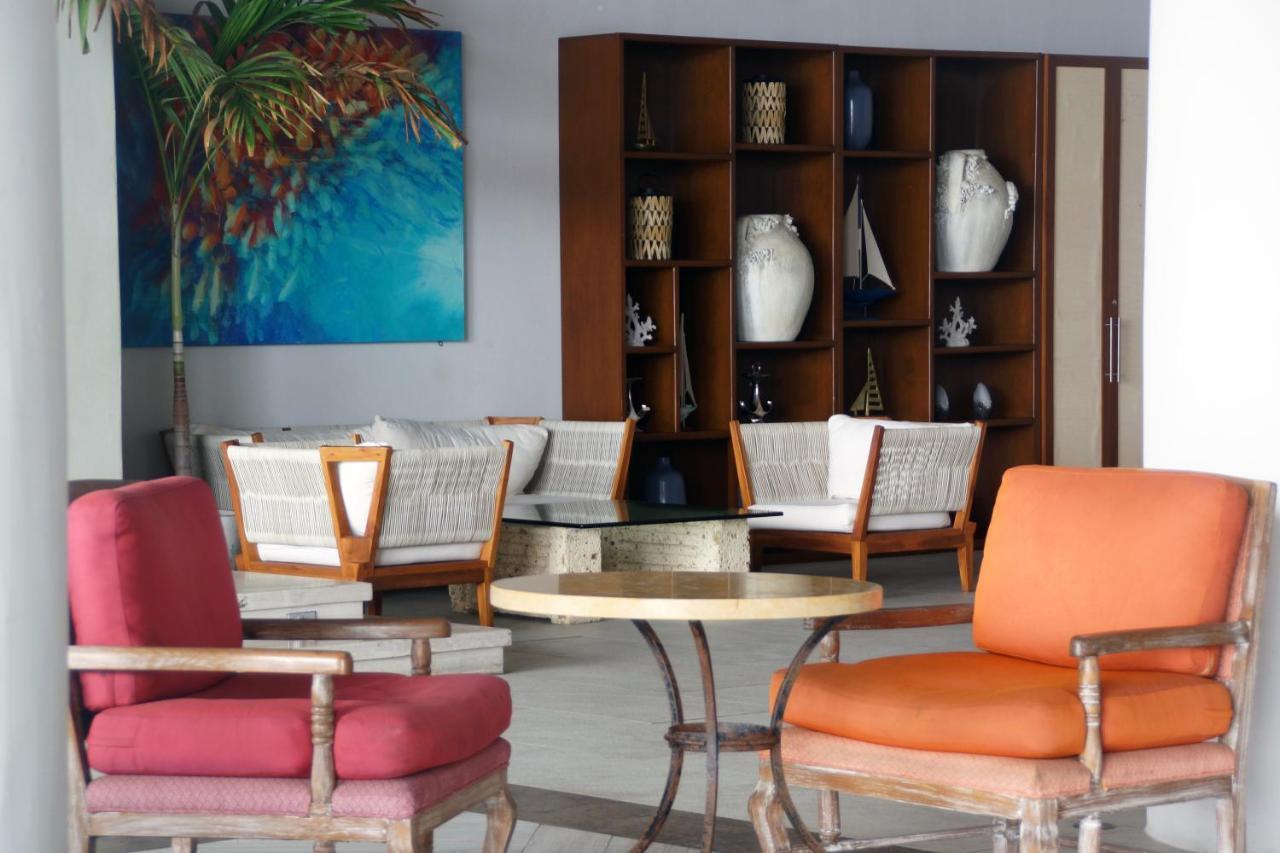 Royal Villas Resort Mazatlan Exterior photo Interior of the hotel