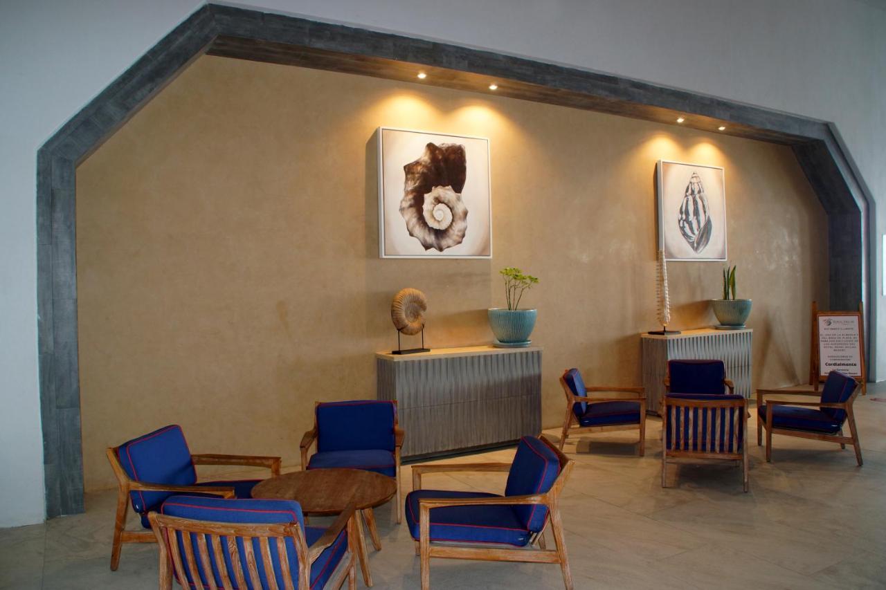 Royal Villas Resort Mazatlan Exterior photo The lobby of the hotel