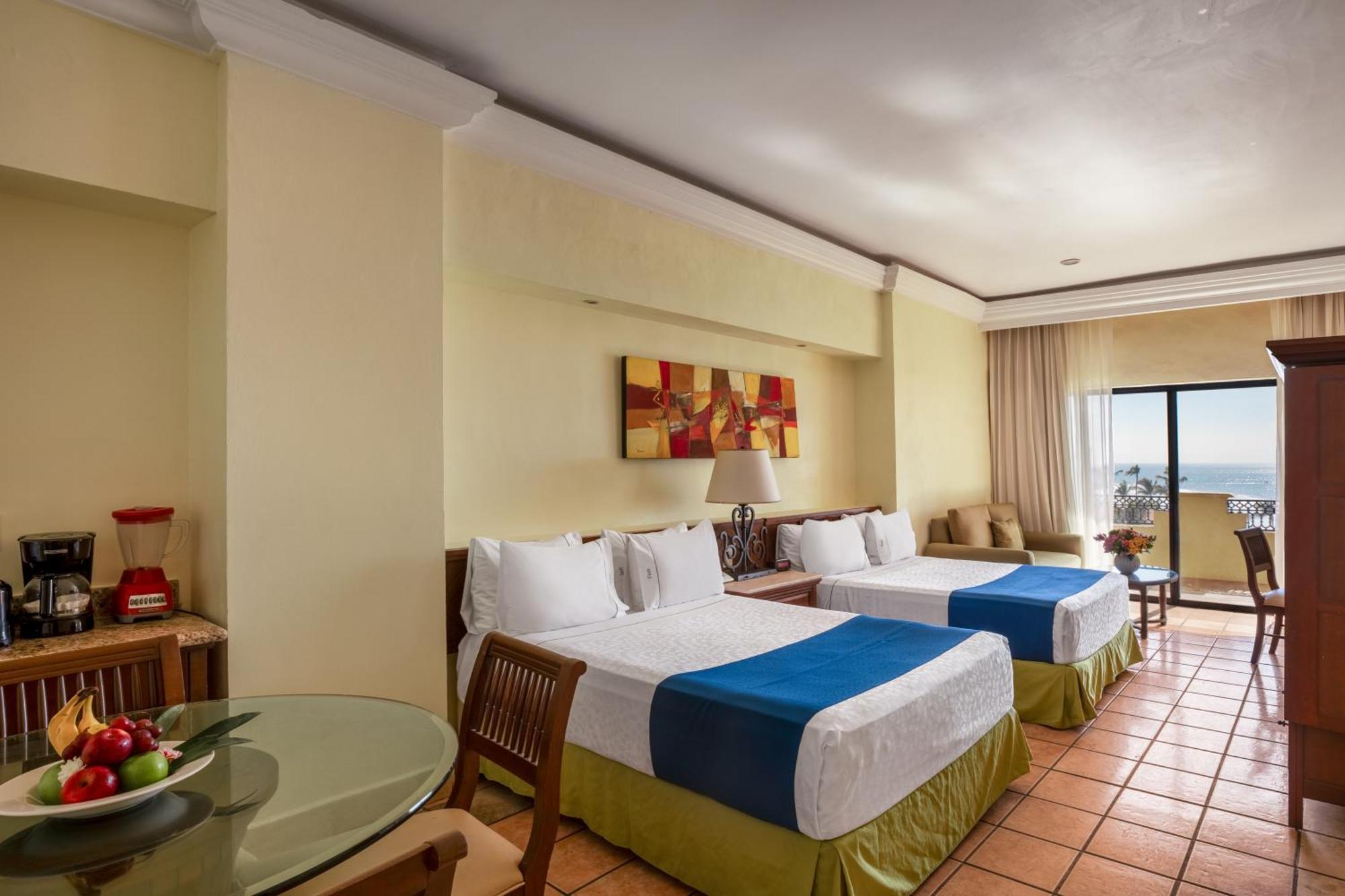 Royal Villas Resort Mazatlan Exterior photo A typical room at the hotel